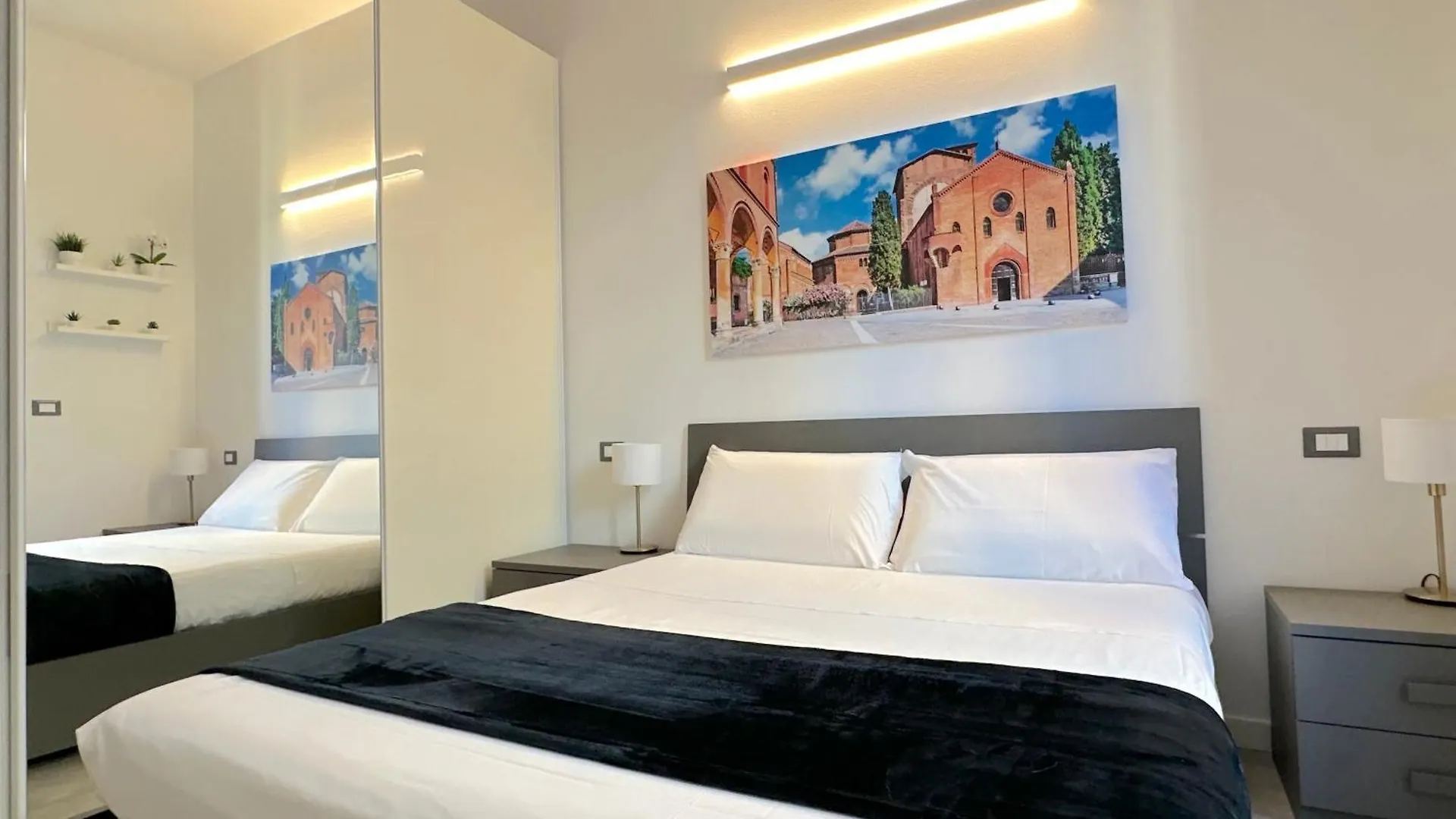 Demetra Apartment Bologna 0*,  Italia