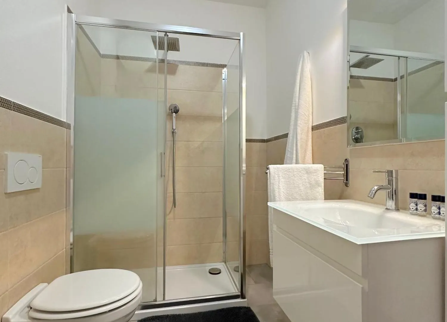 Demetra Apartment Bologna Italia